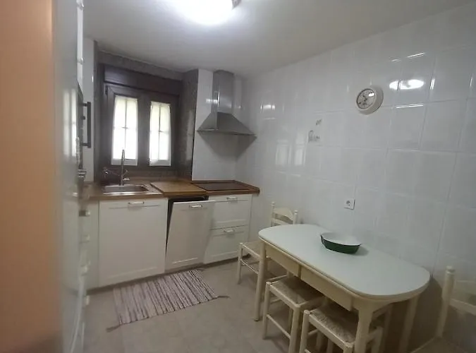 La Casina De De Llanes Сasa de vacaciones Póo